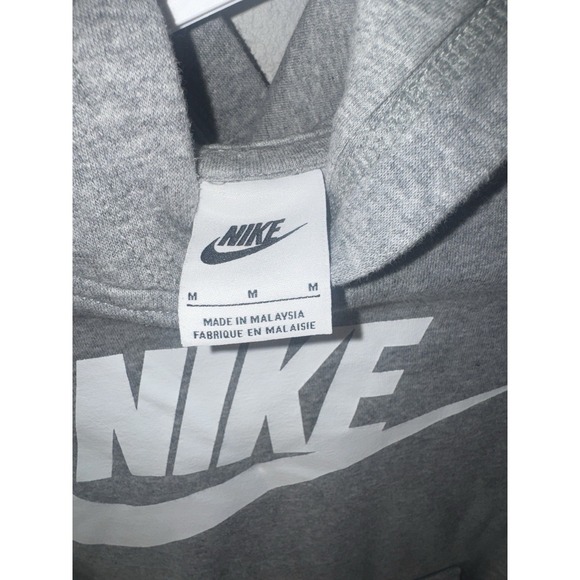 Nike kids Hoodie Club Fleece Gray M Sweatshirt Pullover like new - Picture 8 of 13